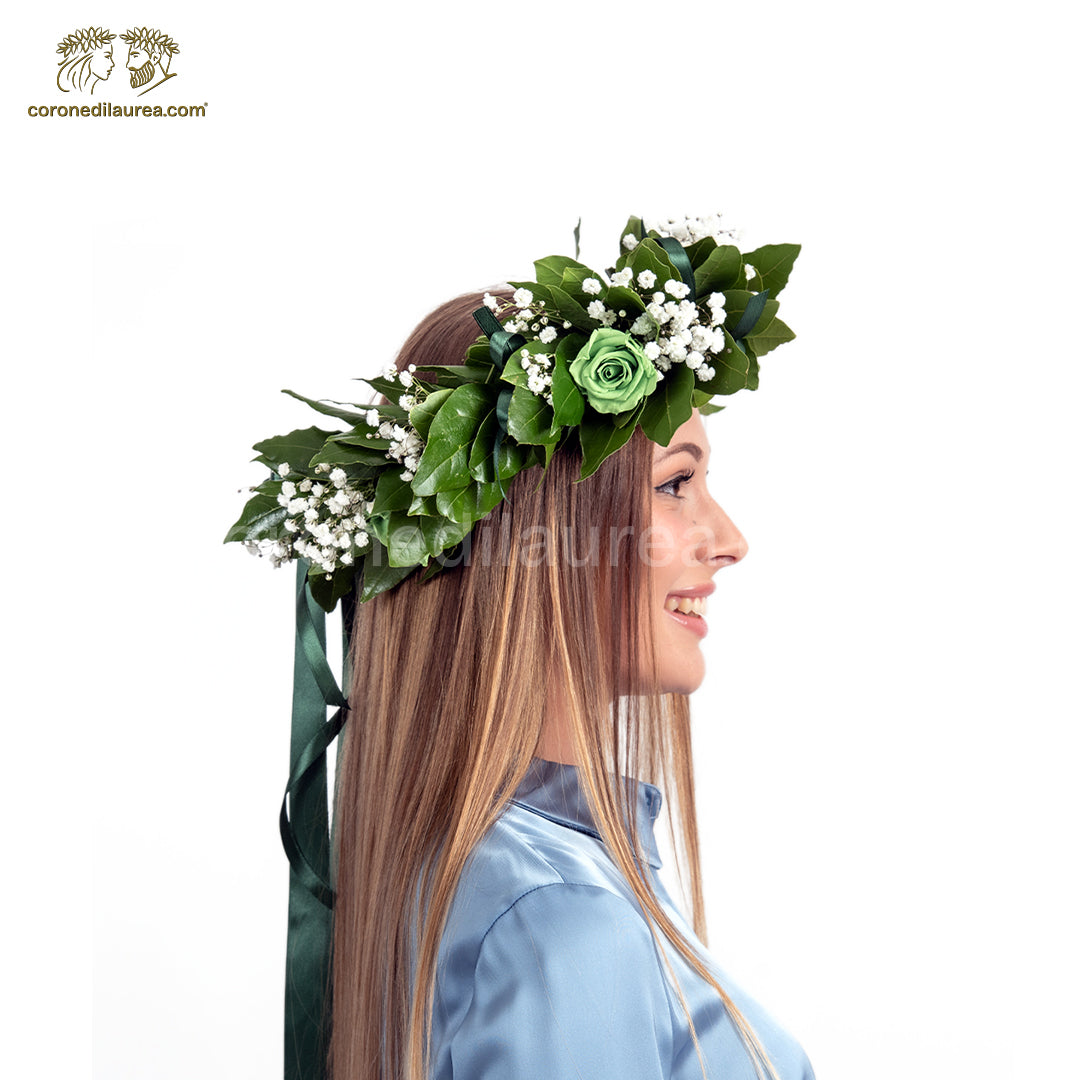 Corona di laurea Queenly, corona di alloro con rose stabilizzate gypsophila