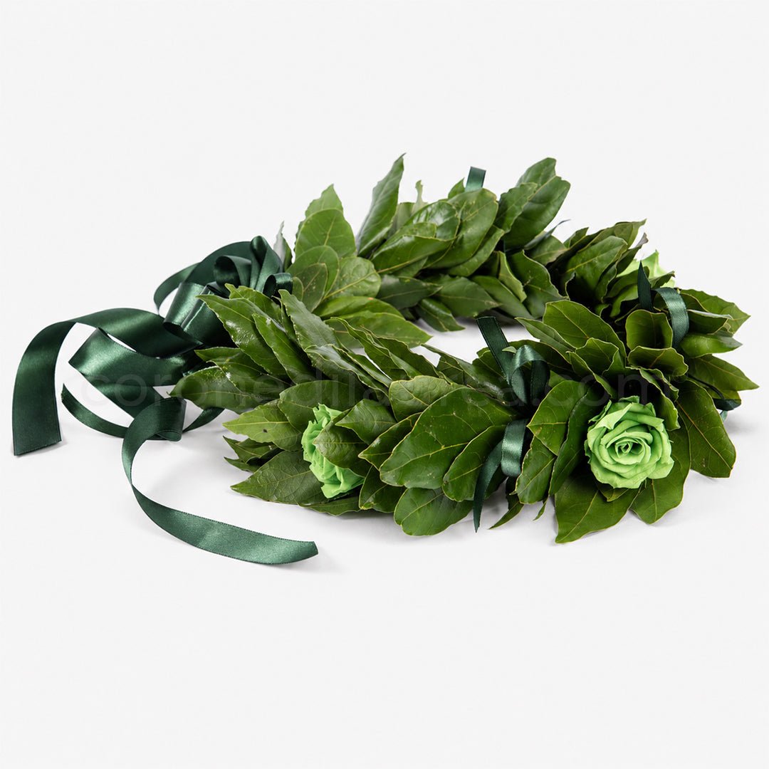 Corona d'alloro laurea Princely, corona di laurea roselline stabilizzate e fiocchetti di raso - coronedilaurea.com