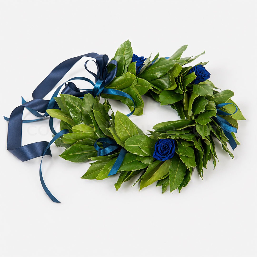 Corona d'alloro laurea Princely, corona di laurea roselline stabilizzate e fiocchetti di raso - coronedilaurea.com