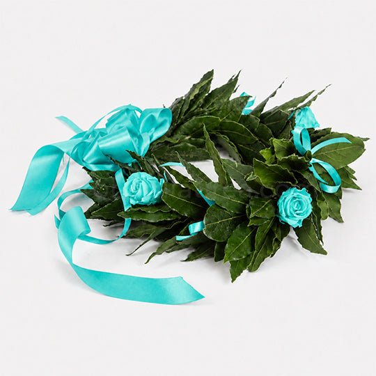 Corona d'alloro laurea Princely, corona di laurea roselline stabilizzate e fiocchetti di raso - coronedilaurea.com