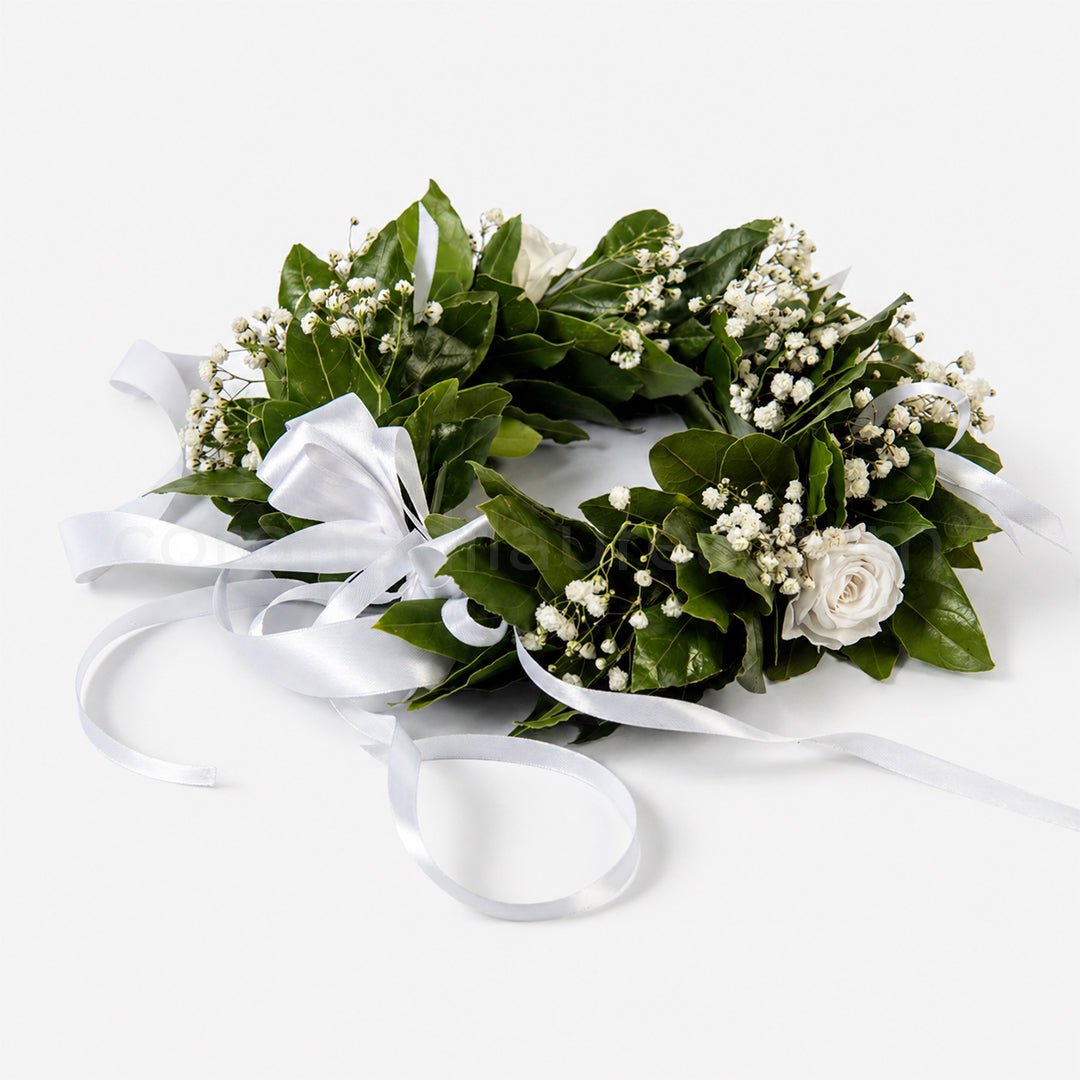 Corona di laurea Queenly, corona di alloro con rose stabilizzate gypsophila - coronedilaurea.com