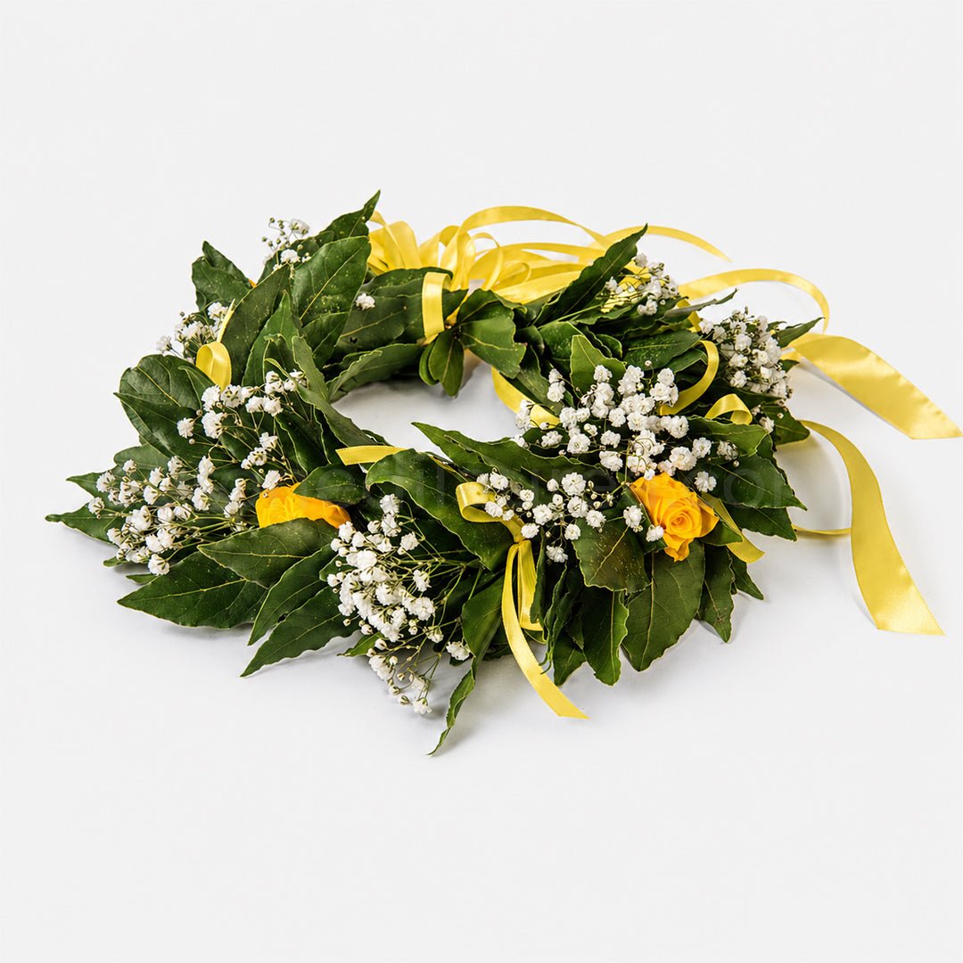 Corona di laurea Queenly, corona di alloro con rose stabilizzate gypsophila - coronedilaurea.com