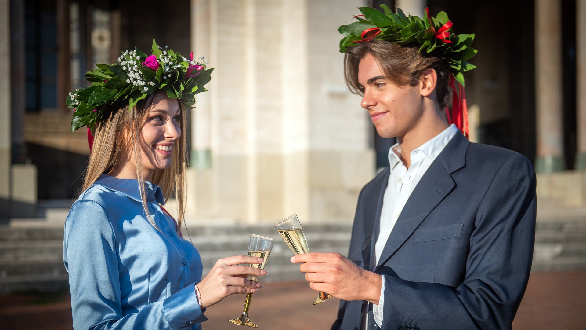 Corona di laurea a domicilio spedizione gratuita in tutta Italia